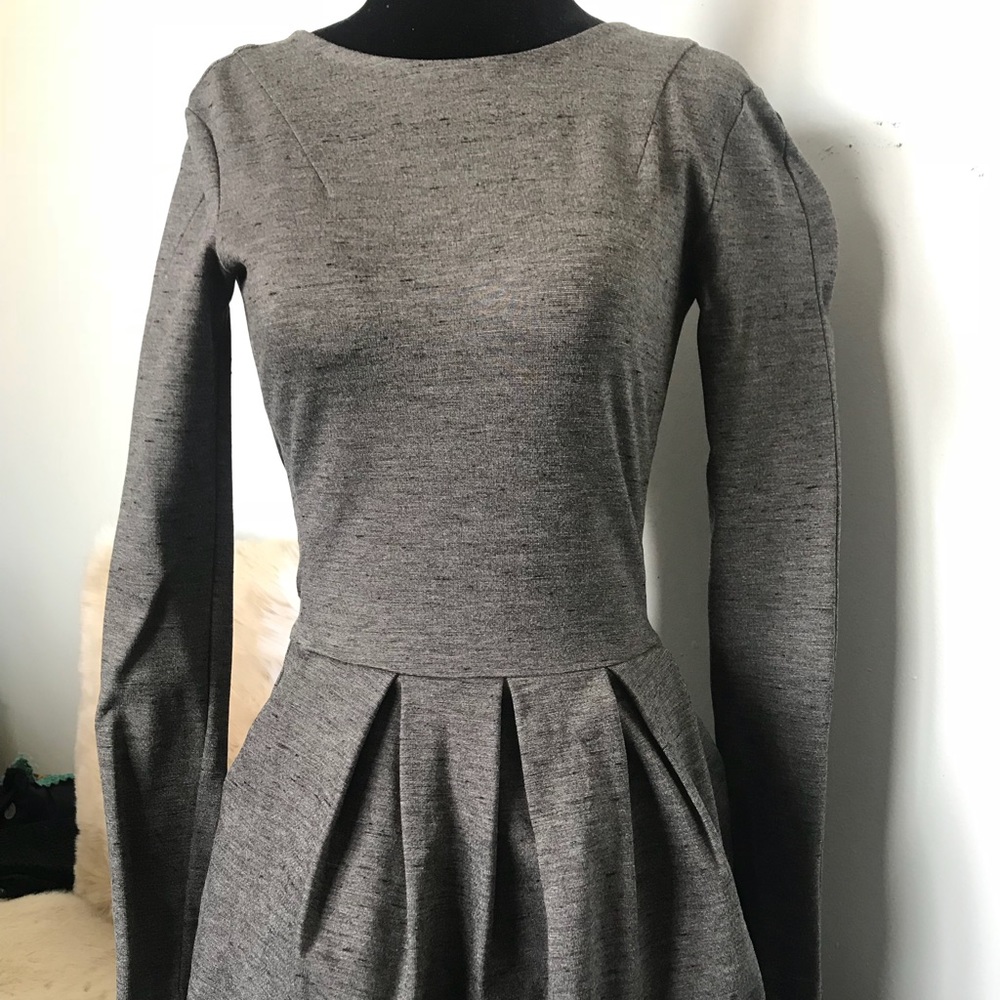 Grey long sleeve dress with pockets
